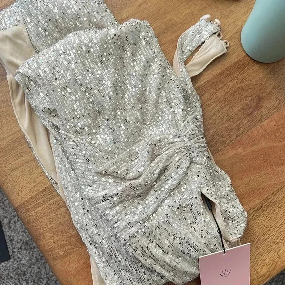 HELLO MOLLY DAZZLING NIGHTS SEQUIN MAXI DRESS - Picture 7 of 7